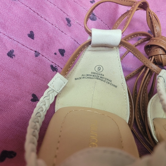 🔥NWTO🔥 Boho style Maurices sandals 👡 size 9 - Picture 4 of 6